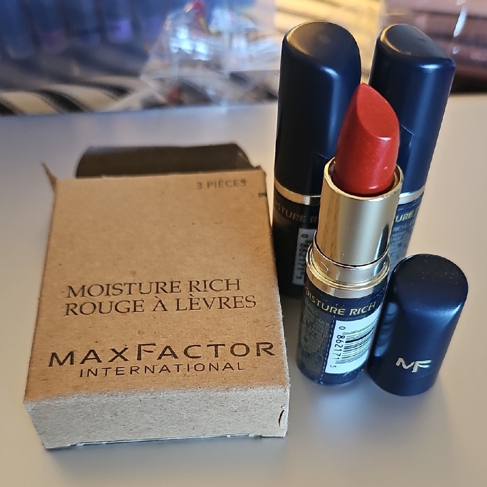 Max Factor Red Lipstick Set ( Peach Flambe)
